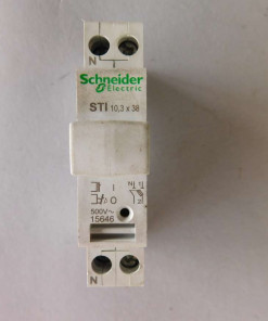 *Lot of 3* Schneider Electric 15646 Fuse Holder 500V