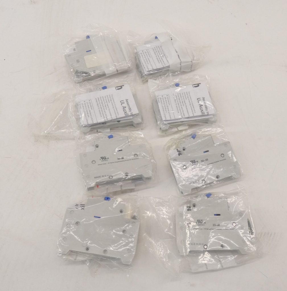 *Box of 8* Altech Corp H1COR 33-08 Auxiliary Contact Switch