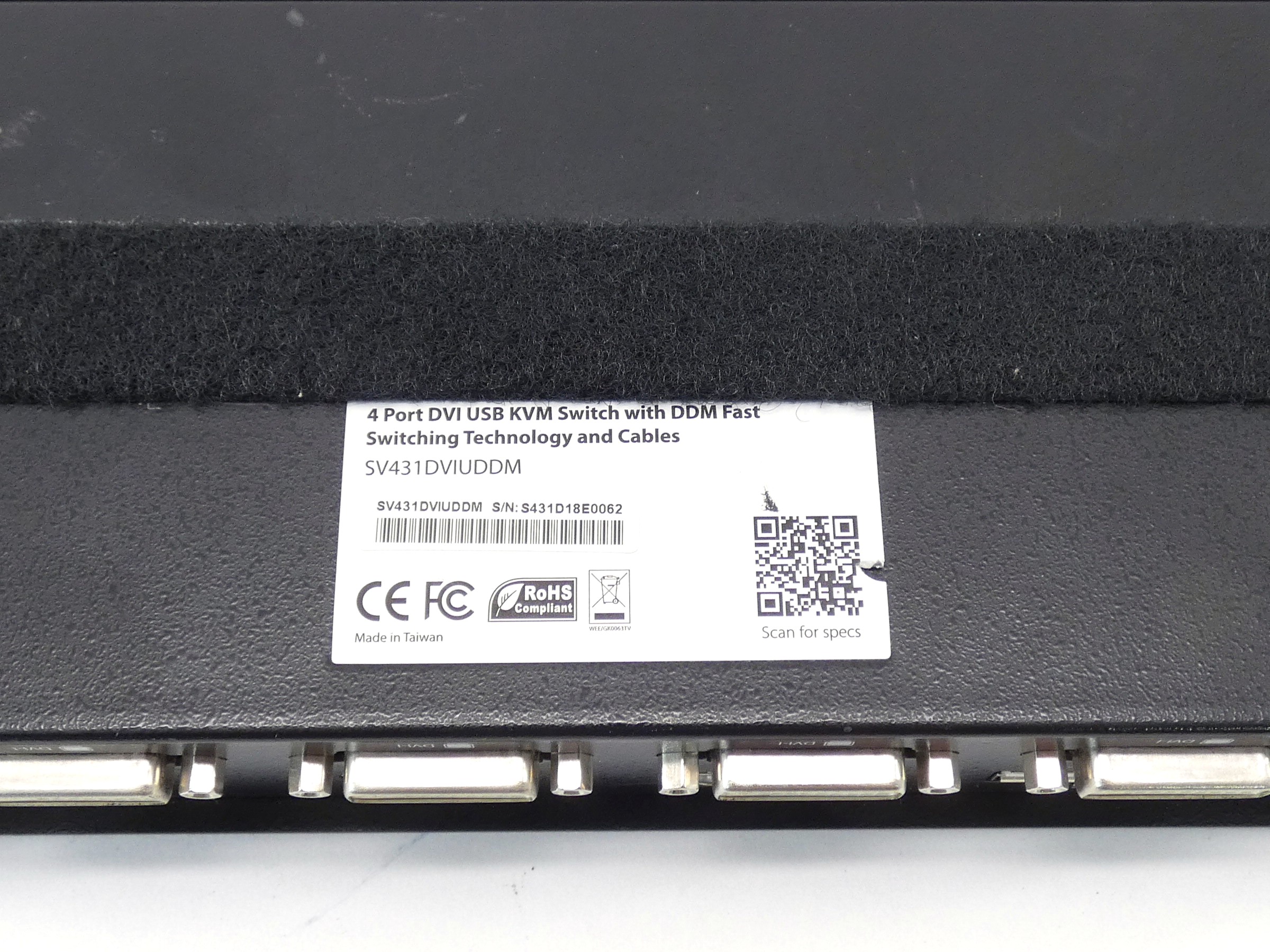 Startech Sv431dviuddm 4 Port Usb Dvi Kvm Switch 6.jpg Startech Sv431dviuddm 4 Port Usb Dvi Kvm Switch 6.jpg