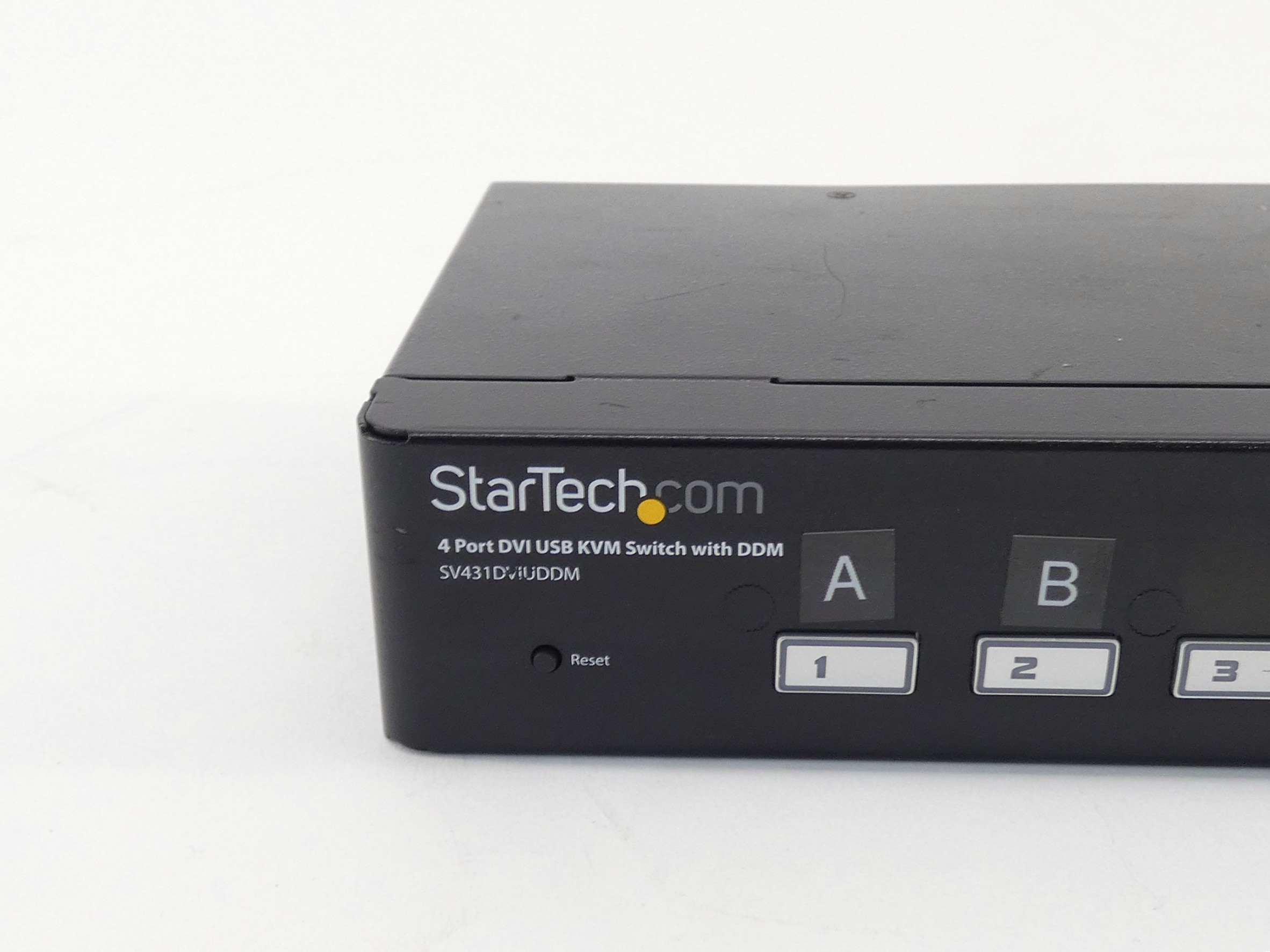 Startech Sv431dviuddm 4 Port Usb Dvi Kvm Switch 3.jpg Startech Sv431dviuddm 4 Port Usb Dvi Kvm Switch 3.jpg