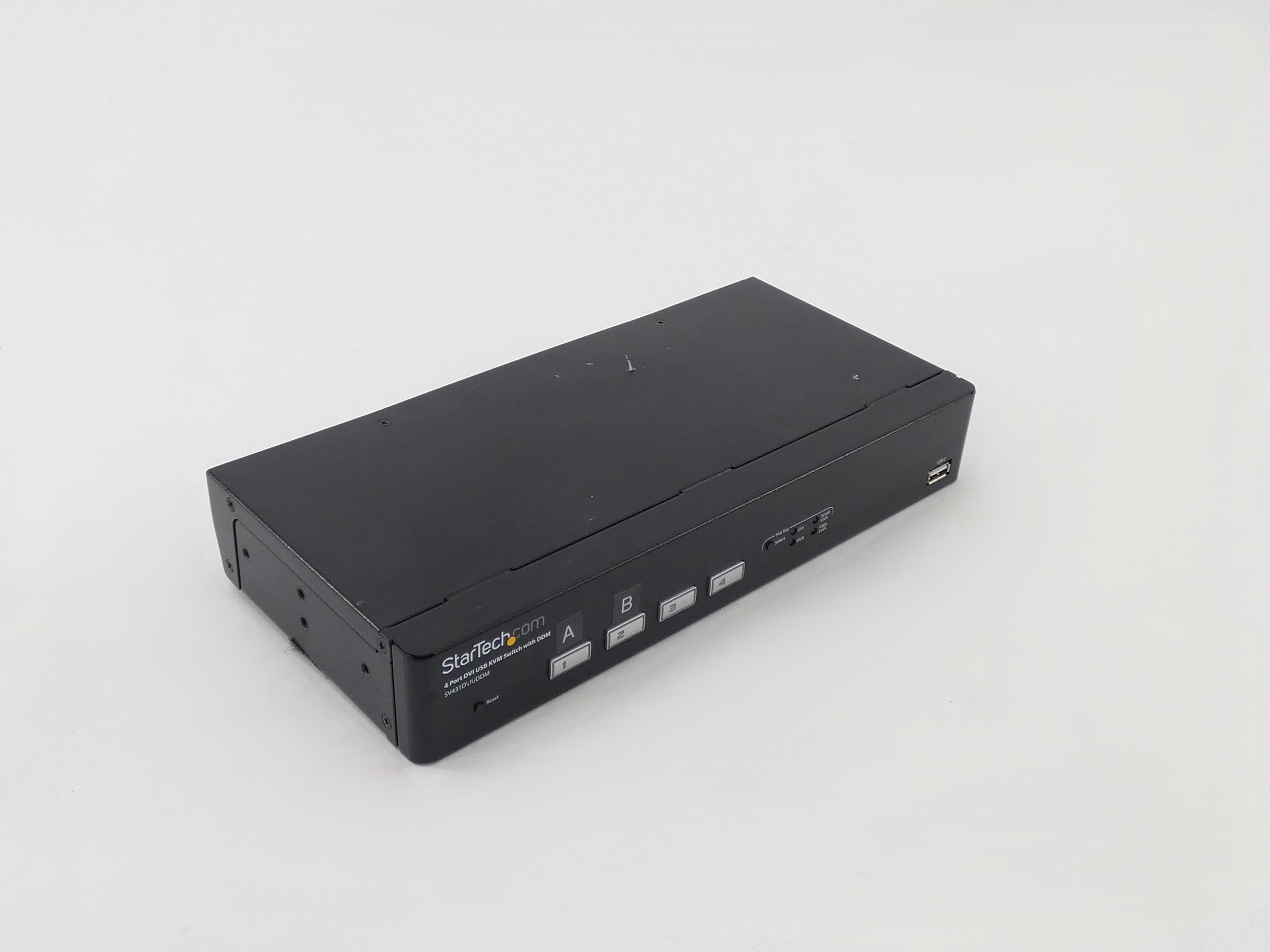 Startech Sv431dviuddm 4 Port Usb Dvi Kvm Switch.jpg Startech Sv431dviuddm 4 Port Usb Dvi Kvm Switch.jpg