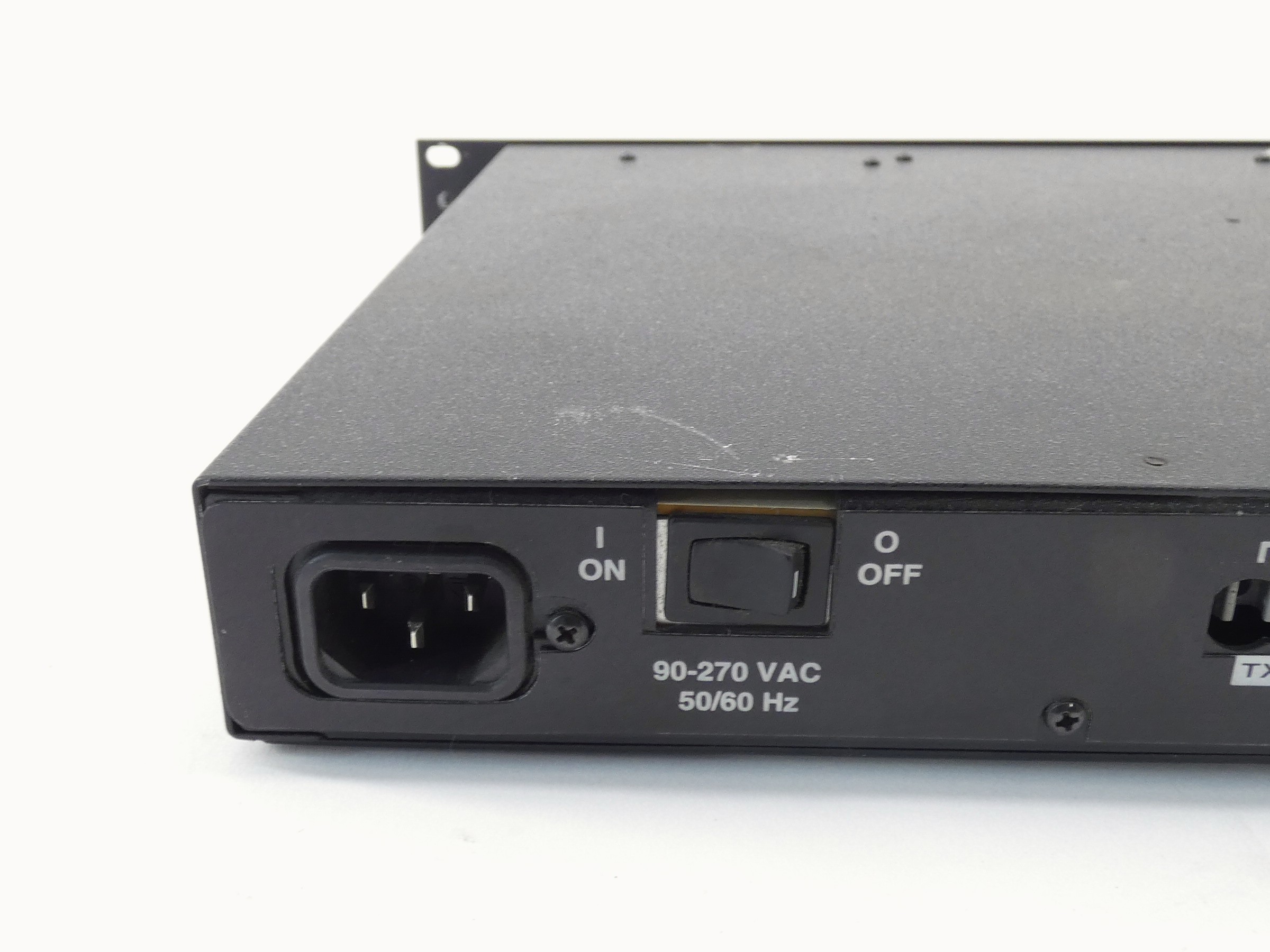 Qsc Q Hub Fiber Optic Splitter 90 270vac 50 60hz 5 1.jpg Qsc Q Hub Fiber Optic Splitter 90 270vac 50 60hz 5 1.jpg