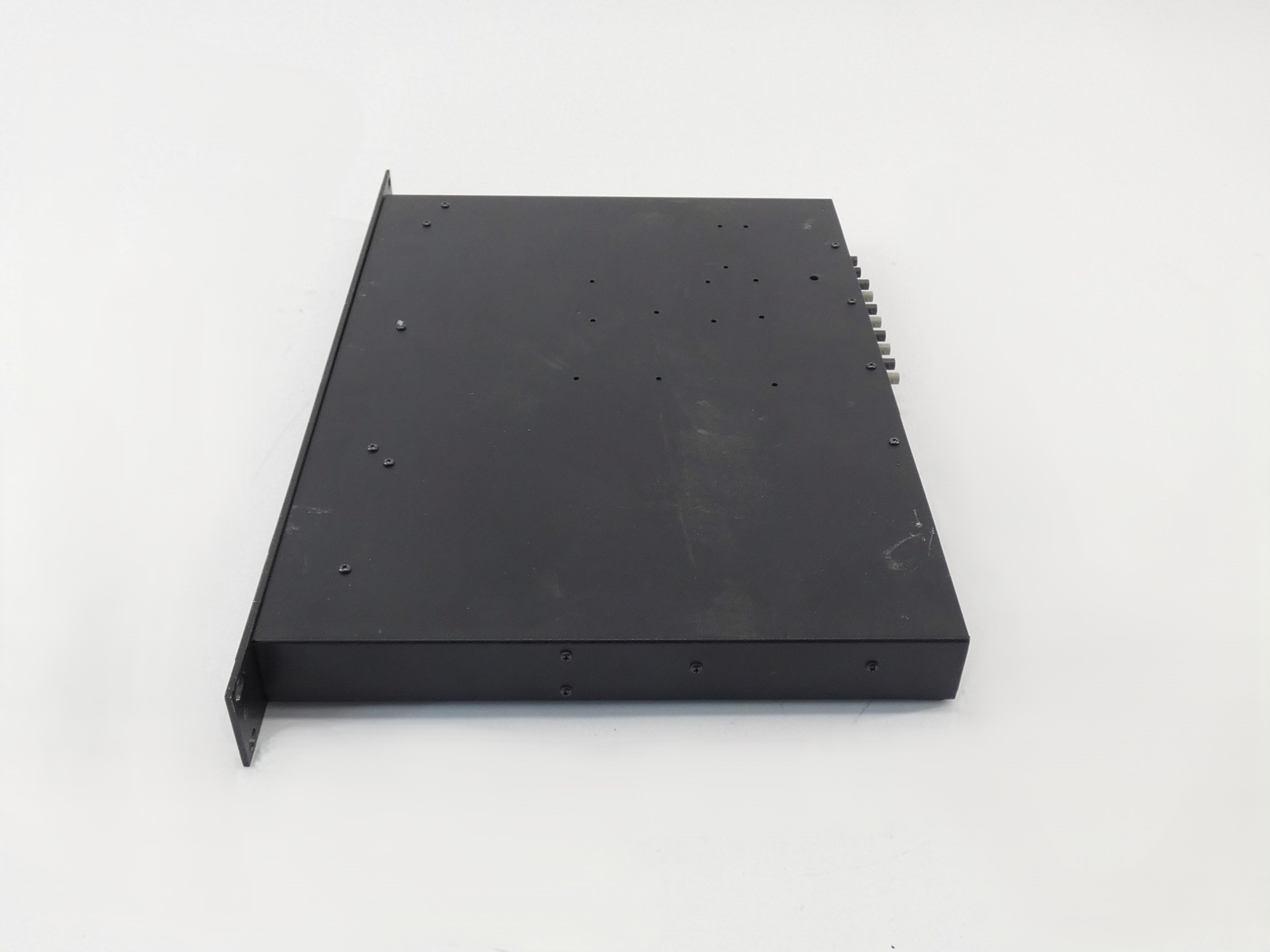 Qsc Q Hub Fiber Optic Splitter 90 270vac 50 60hz 3 1.jpg Qsc Q Hub Fiber Optic Splitter 90 270vac 50 60hz 3 1.jpg