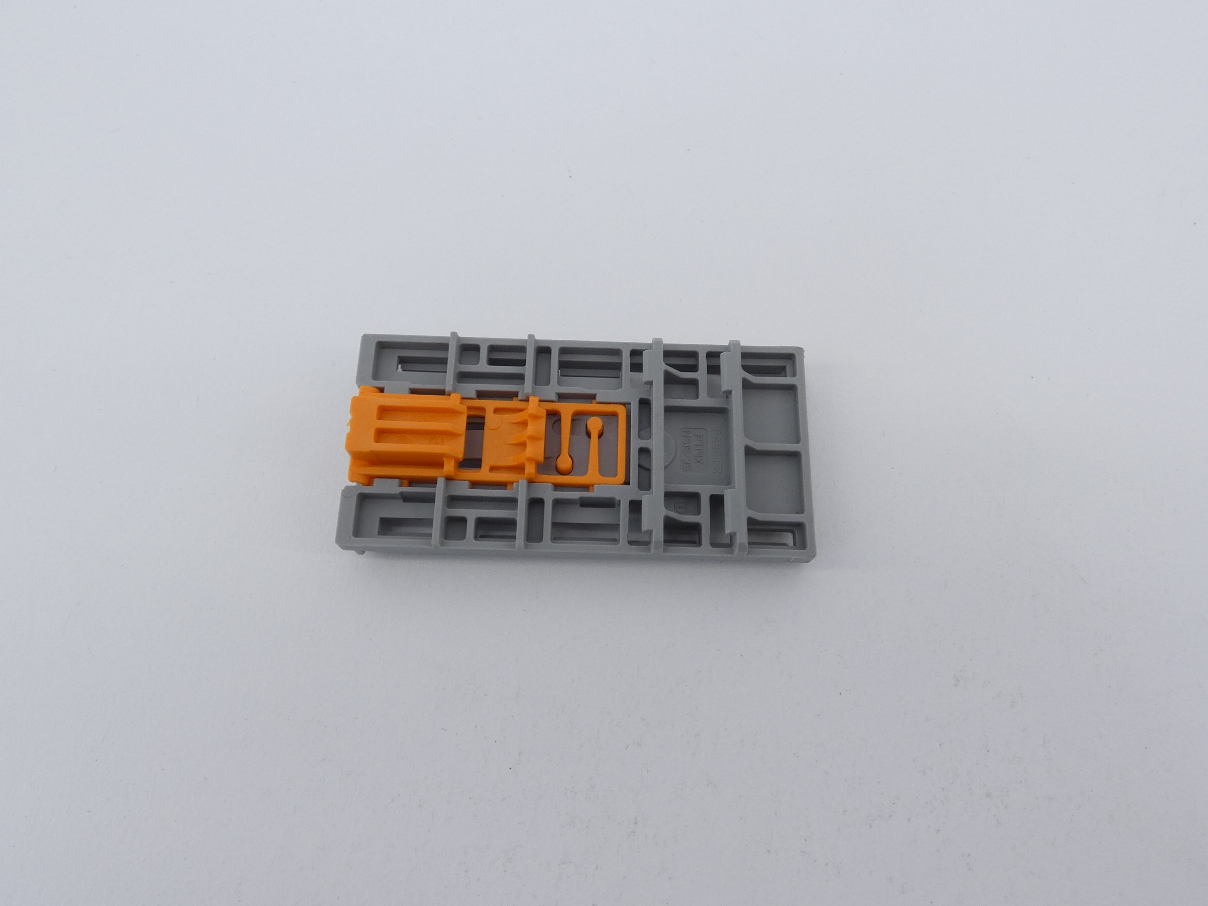lot-of-6-phoenix-contact-ns15-35-terminal-block-3.jpg lot-of-6-phoenix-contact-ns15-35-terminal-block-3.jpg