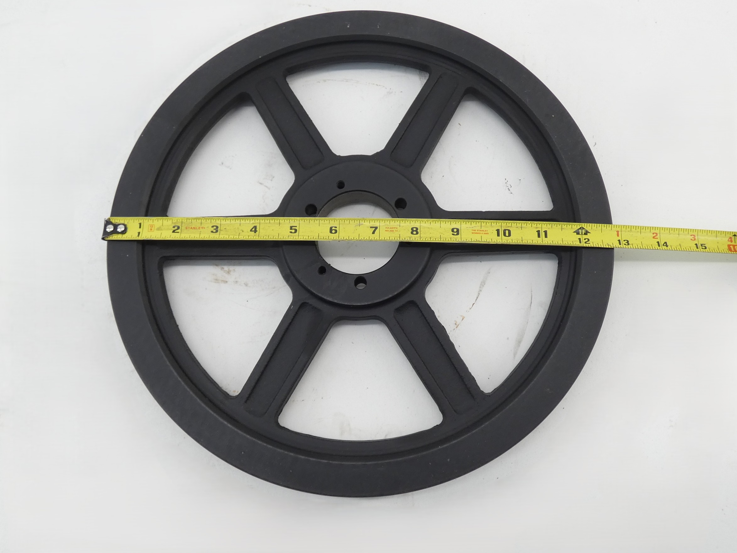 Martin 1b124sds Single Groove V Belt Sheave Pulley 2 7 16 Bore 6.jpg Martin 1b124sds Single Groove V Belt Sheave Pulley 2 7 16 Bore 6.jpg